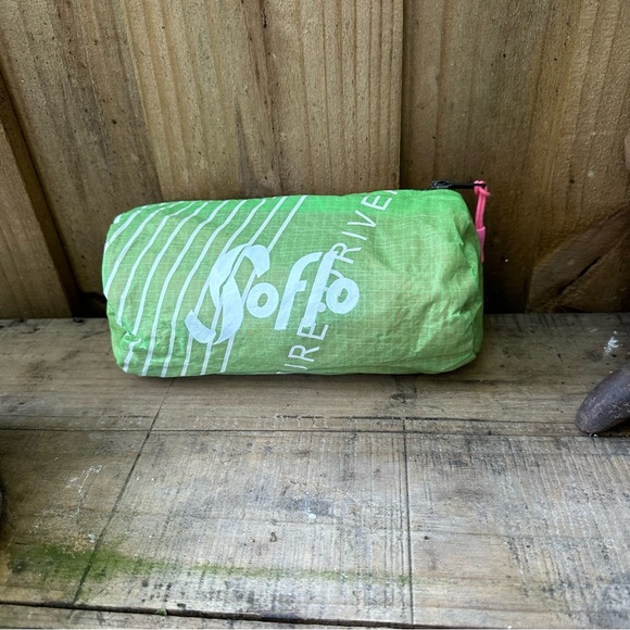 Soflo Riders pouch made with repurposed kite - Picture 4 of 5